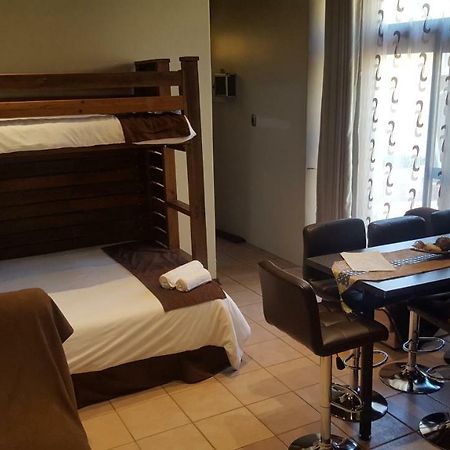 Villa Mikamora Johannesburg Luaran gambar